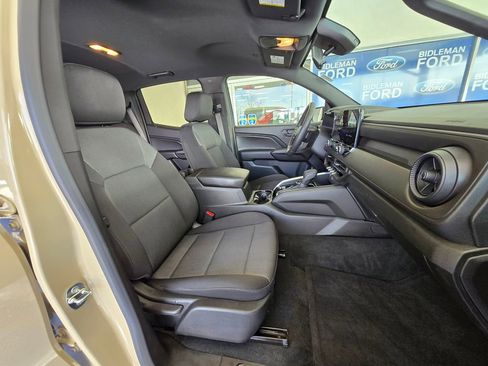 Used 2023 Chevrolet Colorado Trail Boss w/ Technology Package image 26