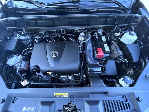 Used 2021 Toyota Highlander Platinum image 26