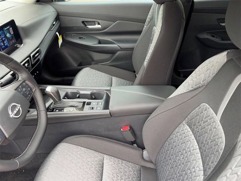 New 2026 Nissan Sentra SV image 18