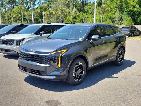 New 2026 Kia Sportage EX FWD image 3