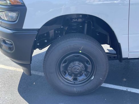 New 2026 RAM 2500 Tradesman w/ Commercial Features Package image 39