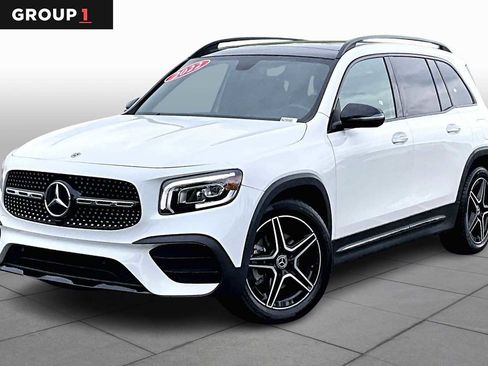 Used 2022 Mercedes-Benz GLB 250 4MATIC image 1