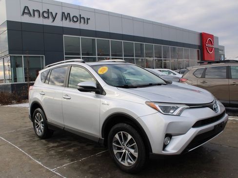 Used 2016 Toyota RAV4 XLE image 1