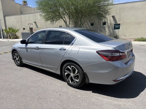 Used 2017 Honda Accord LX image 5