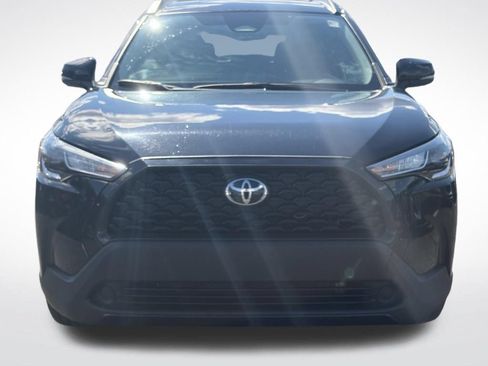 Used 2025 Toyota Corolla Cross LE FWD image 3