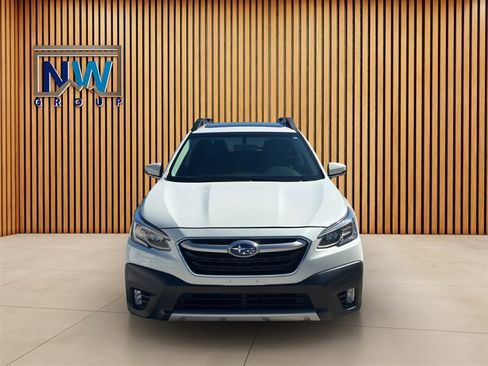 Used 2022 Subaru Outback Limited AWD/4WD image 2