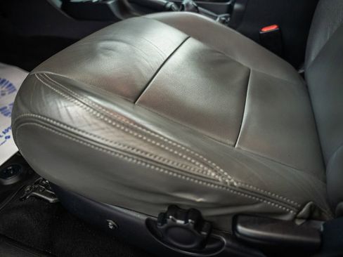 Used 2019 Toyota Tacoma TRD Sport image 34