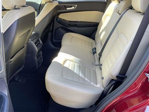 Certified 2019 Ford Edge SEL w/ Equipment Group 201A image 5