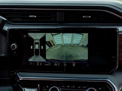 Used 2026 GMC Sierra 3500 Denali Ultimate image 25