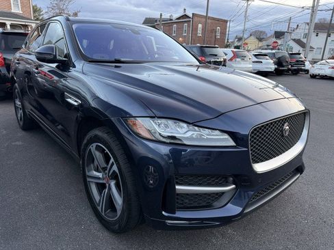 Used 2018 Jaguar F-PACE R-Sport image 2