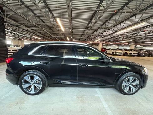 Used 2024 Audi Q8 e-tron Premium Plus w/ Premium Plus Package AWD/4WD image 9