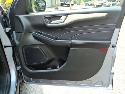 Certified 2022 Ford Escape SEL FWD image 29