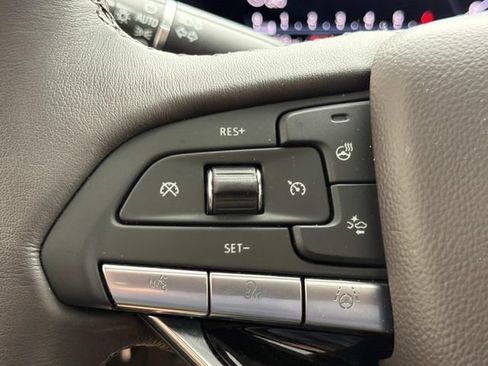 Used 2024 Cadillac Escalade Sport w/ Touring Package AWD/4WD image 33