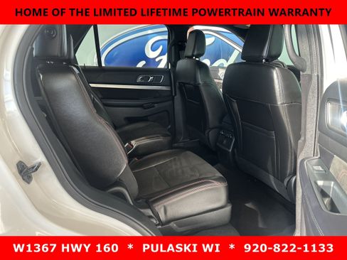 Used 2018 Ford Explorer XLT w/ Equipment Group 202A AWD/4WD image 5