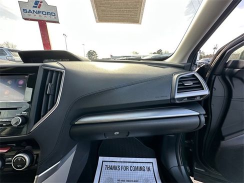 Used 2023 Subaru Forester Premium image 16