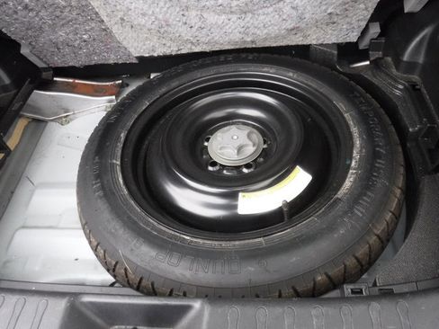 Used 2014 Nissan Juke NISMO w/ Interior Illumination Package image 30