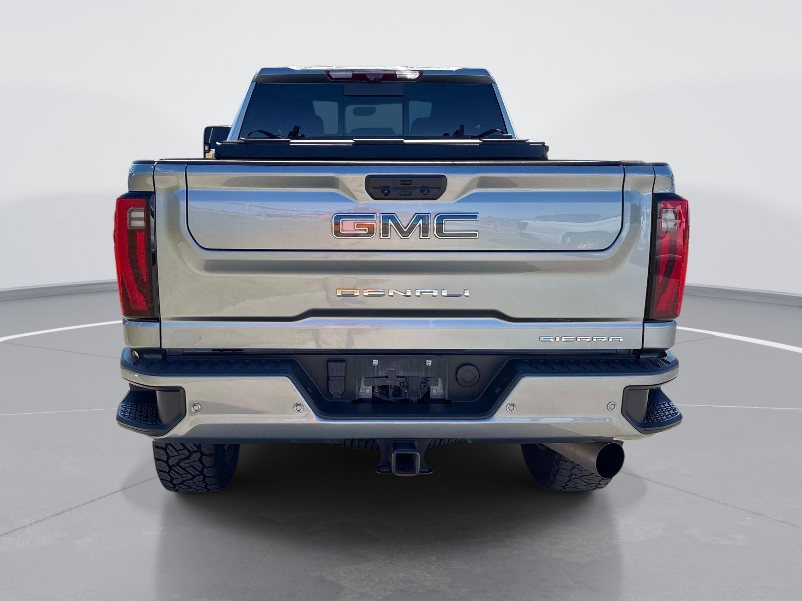 Used 2024 GMC Sierra 2500 Denali Ultimate AWD/4WD image 7