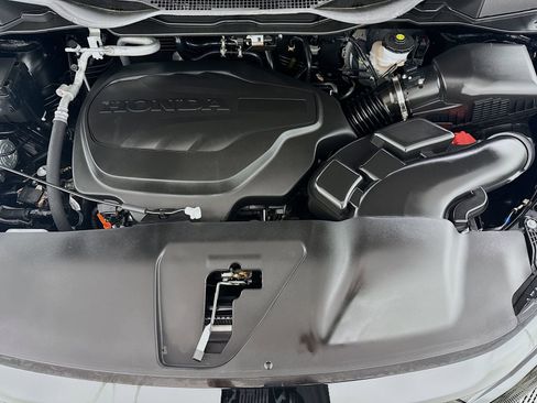 Certified 2026 Honda Odyssey Touring image 10