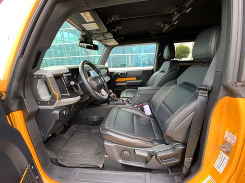 Used 2022 Ford Bronco Badlands image 9