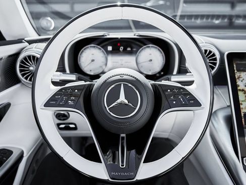 Used 2026 Mercedes-Benz Maybach SL 680 image 54