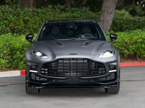 Used 2025 Aston Martin DBX 707 image 5