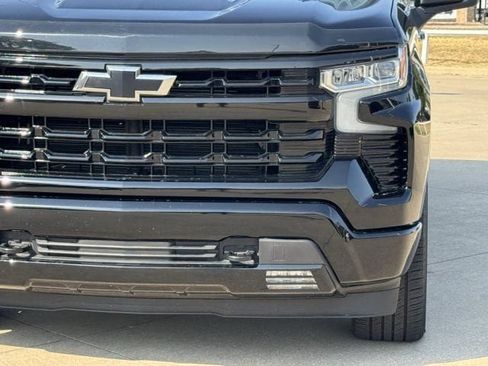Used 2025 Chevrolet Silverado 1500 RST w/ Convenience Package II AWD/4WD image 10