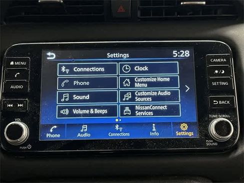 Used 2021 Nissan Kicks SR w/ SR Premium Package image 12