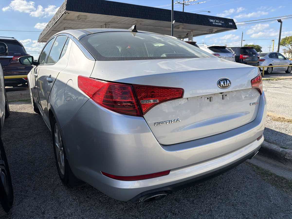 Used 2013 Kia Optima EX w/ Premium Pkg FWD image 4