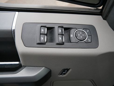 Certified 2018 Ford F150 XLT w/ Equipment Group 302A Luxury image 20