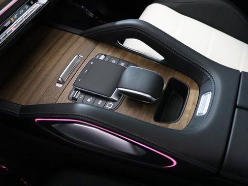 Certified 2025 Mercedes-Benz GLE 450e 4MATIC image 28