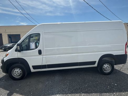 Used 2023 RAM ProMaster 2500 FWD image 4