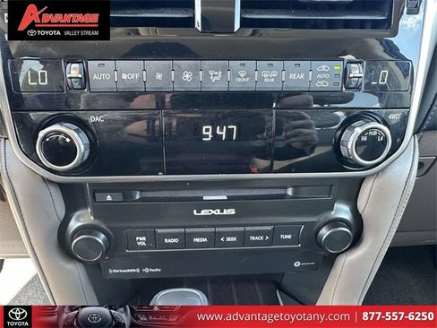 Used 2023 Lexus GX 460 Premium image 35