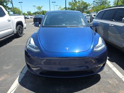 Used 2021 Tesla Model Y Long Range AWD/4WD image 3