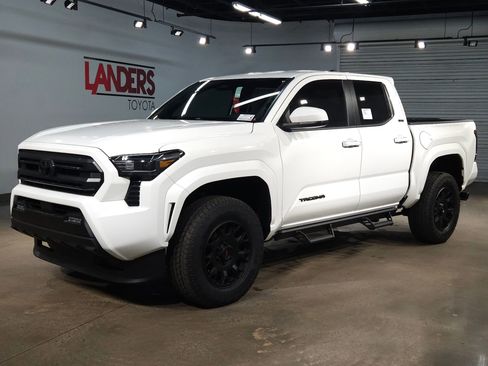 New 2026 Toyota Tacoma SR5 image 3