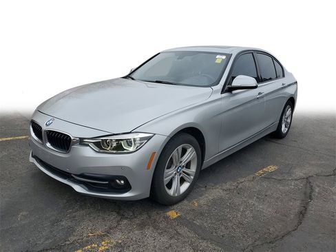 Used 2016 BMW 328i xDrive Sedan image 3