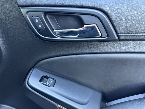 Used 2017 Chevrolet Tahoe LT image 21