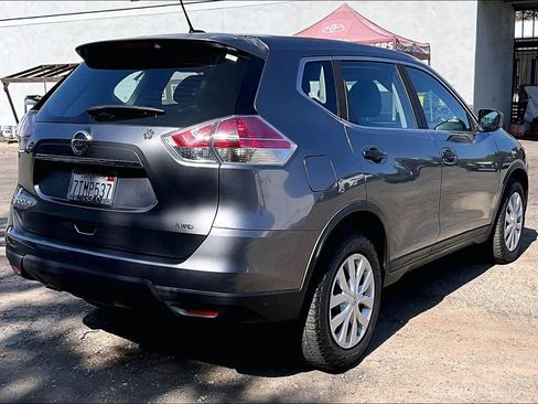 Used 2016 Nissan Rogue S AWD/4WD image 4