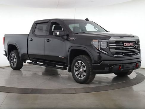 Used 2024 GMC Sierra 1500 AT4 AWD/4WD image 2