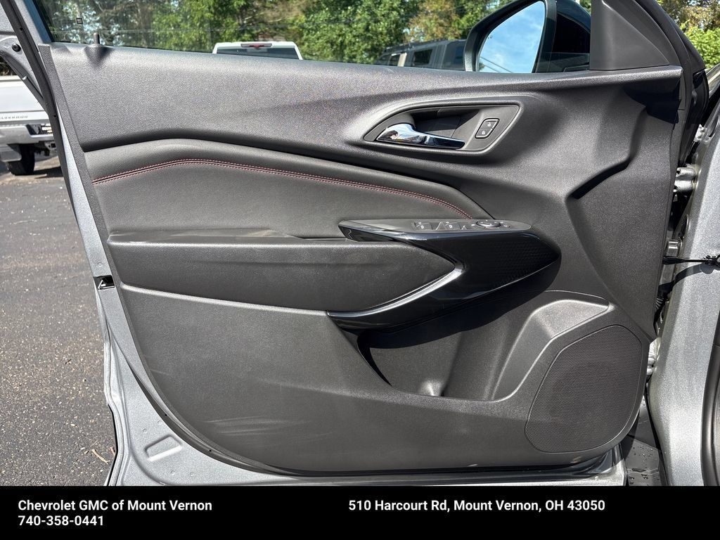 New 2026 Chevrolet Trax RS w/ Driver Confidence Package FWD image 13