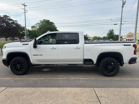 Used 2025 Chevrolet Silverado 2500 LTZ w/ LTZ Plus Package AWD/4WD image 7