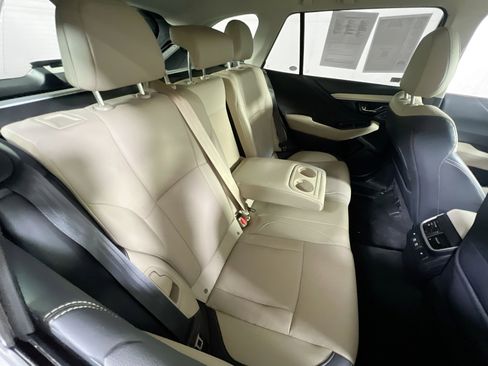 Used 2022 Subaru Outback Limited image 26