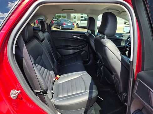 Used 2024 Ford Edge SEL w/ Convenience Package AWD/4WD image 9
