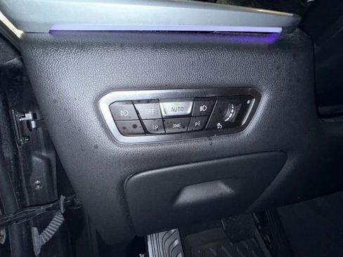 Used 2022 BMW X7 xDrive40i w/ Premium Package image 27