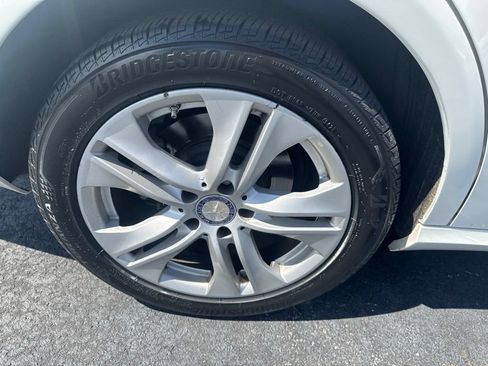 Used 2010 Mercedes-Benz E 350 Sedan image 46