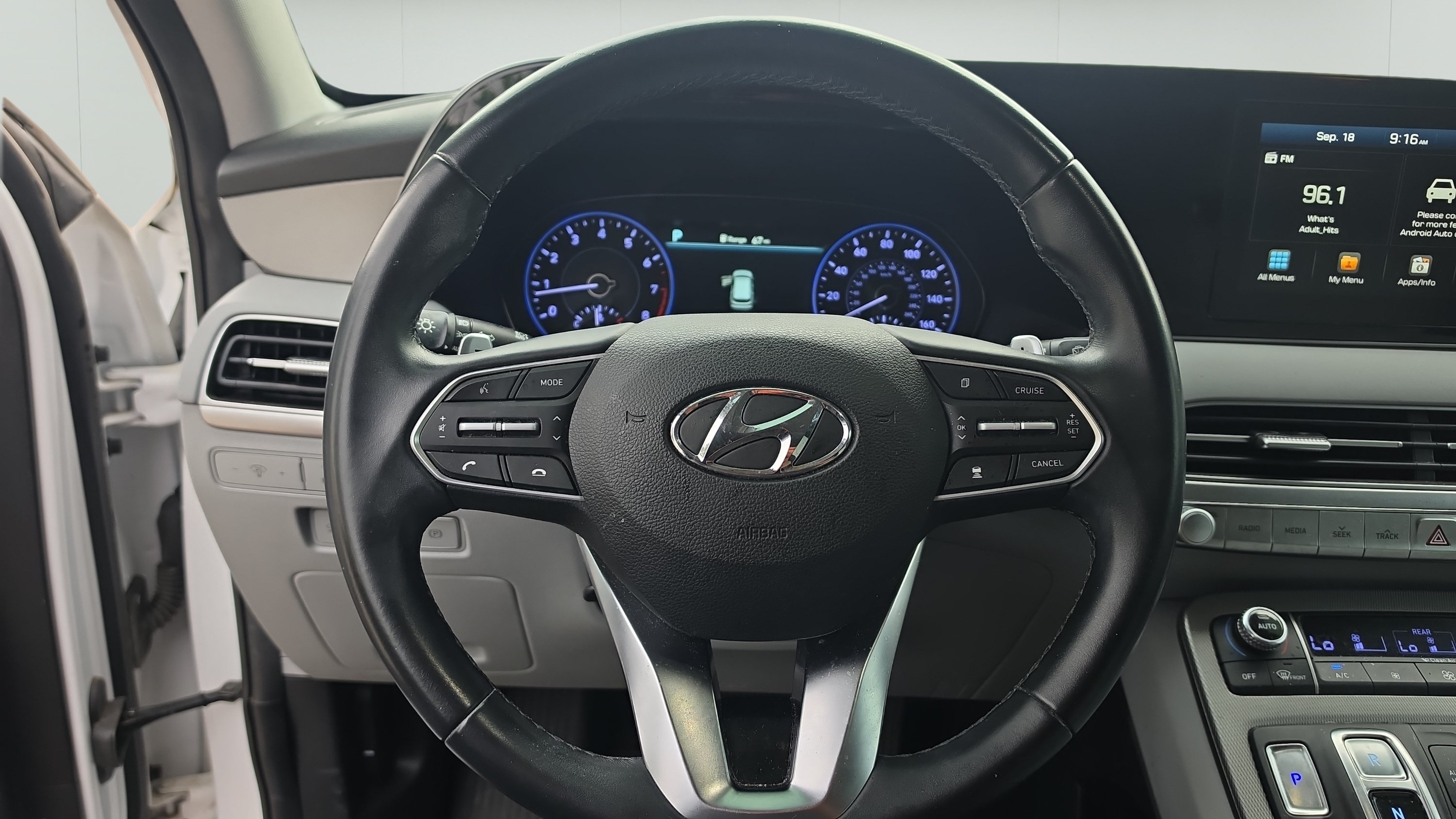 Used 2020 Hyundai Palisade SEL FWD image 12