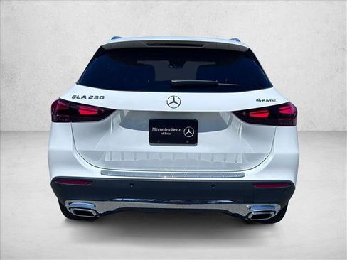 Certified 2025 Mercedes-Benz GLA 250 GLA 250 image 8