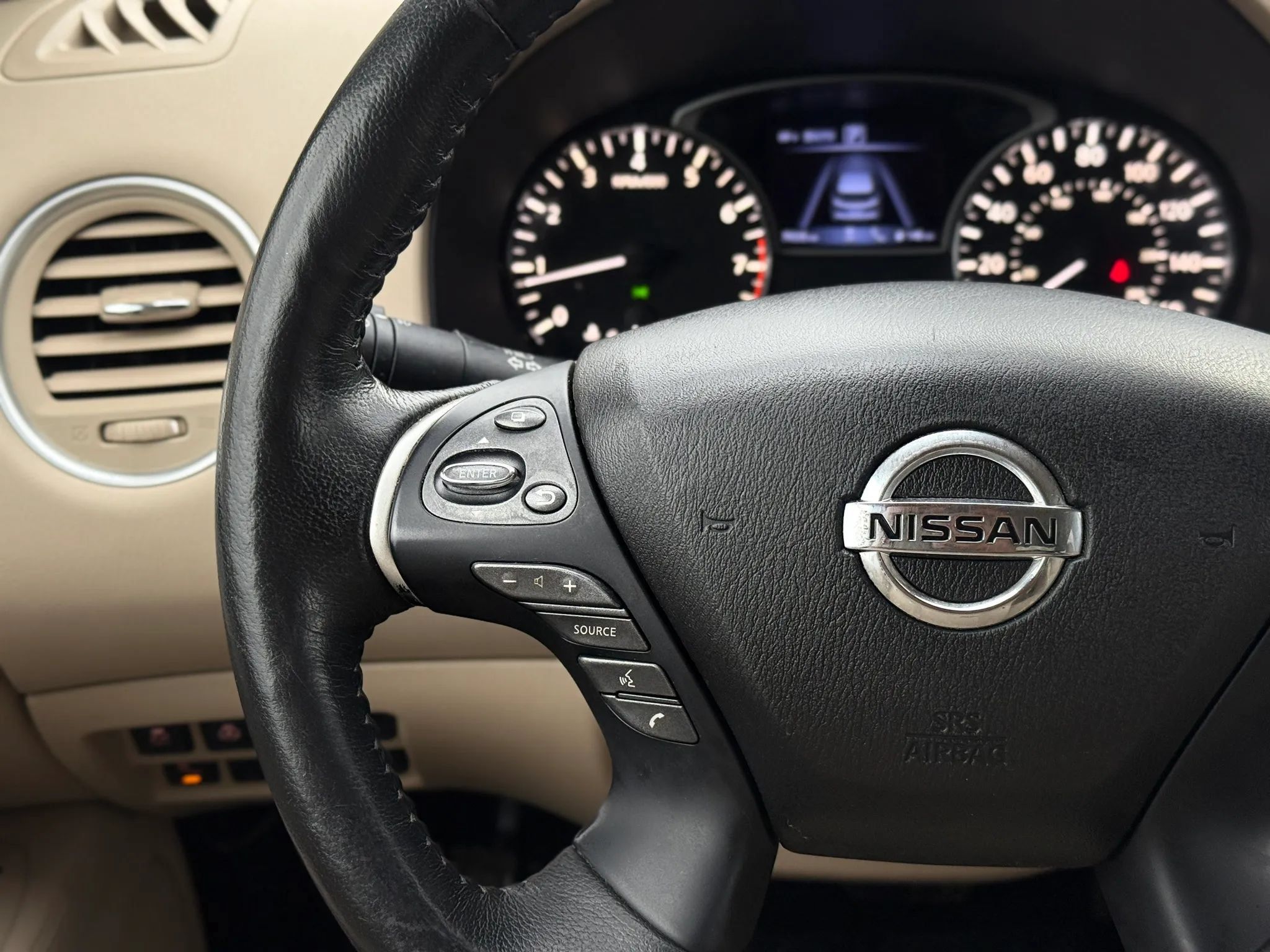 Used 2020 Nissan Pathfinder Platinum AWD/4WD image 33