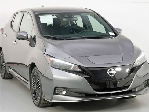Used 2025 Nissan Leaf SV Plus image 48