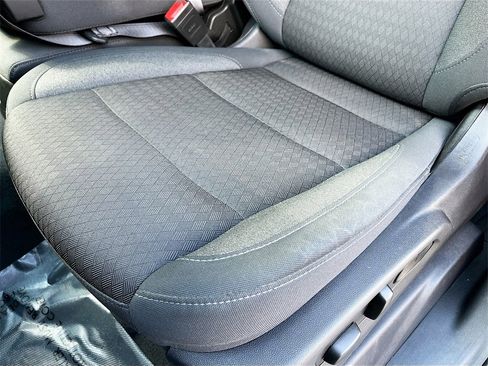 Used 2024 Chevrolet Silverado 1500 LT image 19