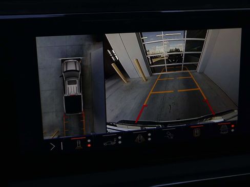 Used 2025 GMC Sierra 1500 AT4 image 17